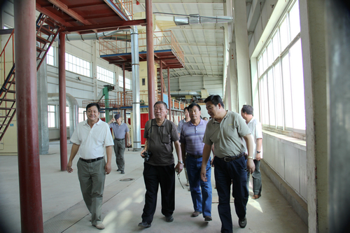 國(guó)家棉花協(xié)會(huì)副會(huì)長(zhǎng)史建偉等領(lǐng)導(dǎo)來(lái)公司調(diào)研金塔、瓜州、敦煌棉花市場(chǎng)